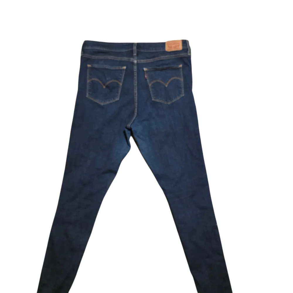 Levi's 720 High Rise Women's Deep Indigo Super Skinny Jeans 32/30 - Picture 2 of 4